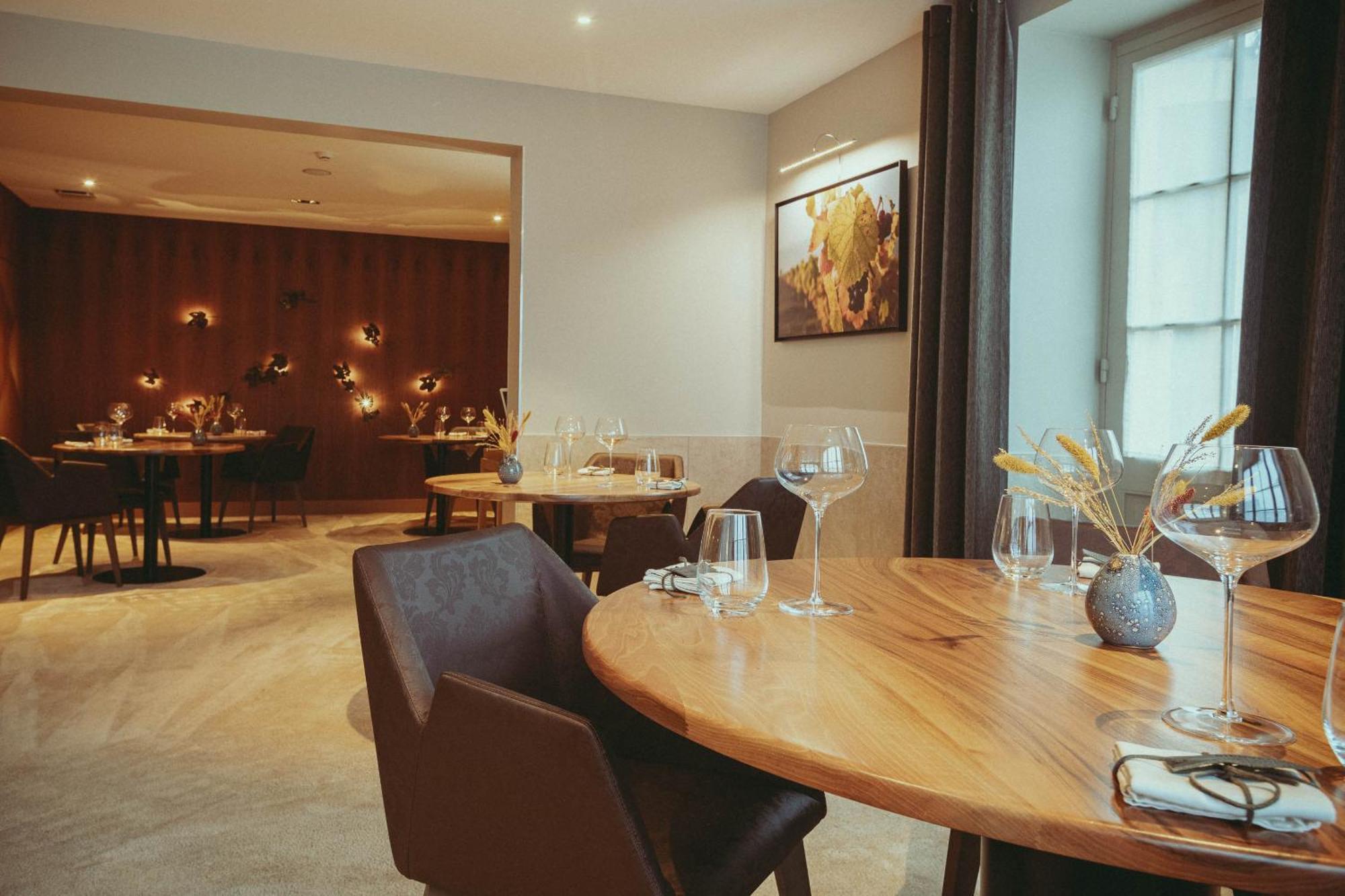 Auberge De Clochemerle, Spa Privatif & Restaurant Gastronomique Vaux-en-Beaujolais Εξωτερικό φωτογραφία