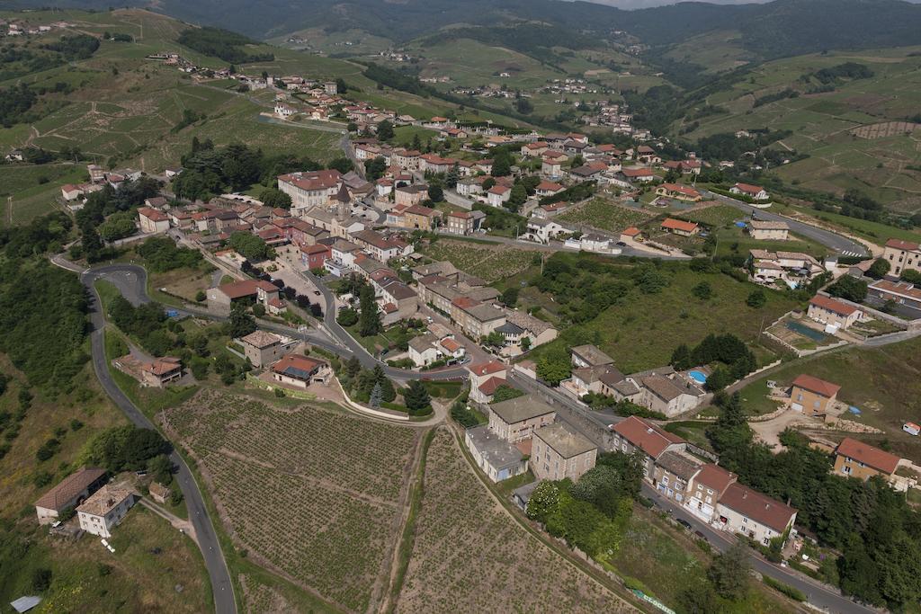Auberge De Clochemerle, Spa Privatif & Restaurant Gastronomique Vaux-en-Beaujolais Εξωτερικό φωτογραφία